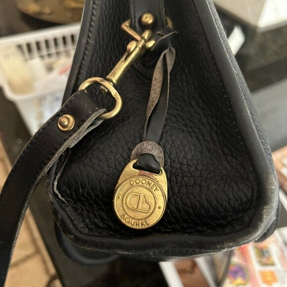 Vintage Dooney & Bourke R21 Shoulder Satchel Black Pebbled Leather AWL Duck - Picture 12 of 14